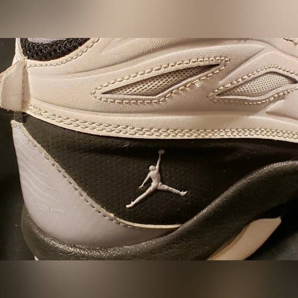 NIKE AIR JORDAN RAY ALLEN SCHOOLIN' 2009 BLACK /WHITE 364809-101 YOUTH SIZE 6.5Y - Picture 6 of 11